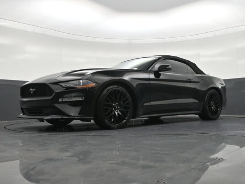 Used 2020 Ford Mustang Premium RWD image 18