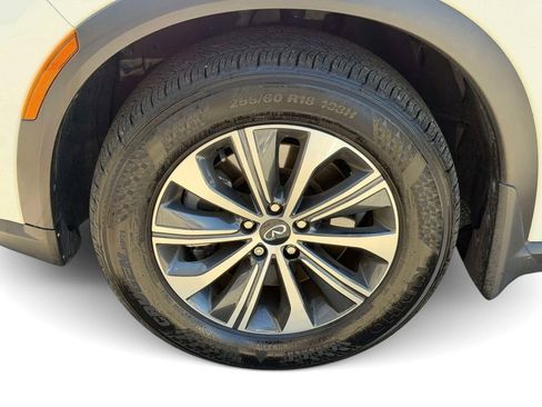 Used 2025 INFINITI QX60 Pure AWD/4WD image 15