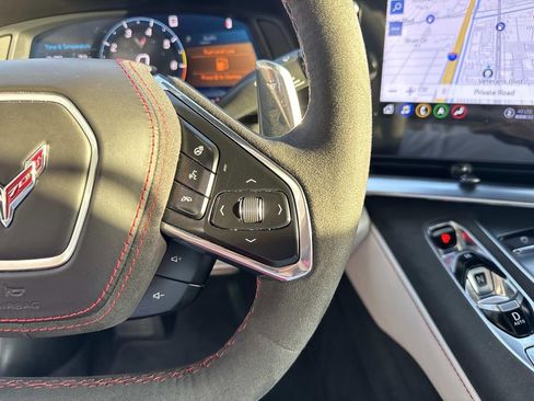 Used 2023 Chevrolet Corvette Stingray Premium Conv image 21