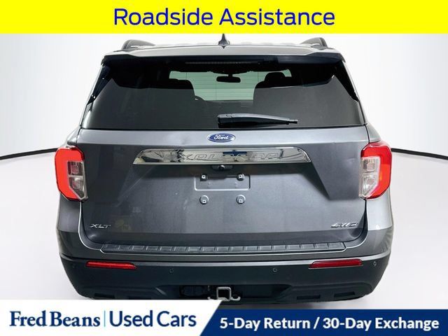 Used 2023 Ford Explorer XLT w/ Class IV Trailer Tow Package AWD/4WD image 8