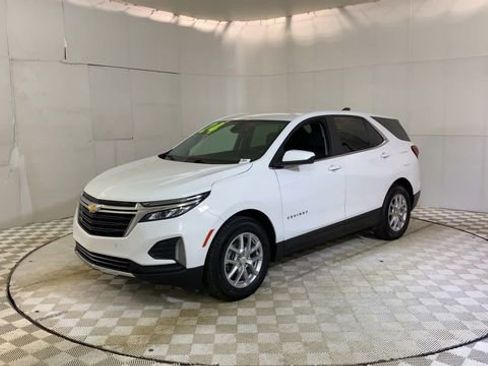 Used 2024 Chevrolet Equinox LT w/ LPO, Floor Liner Package image 4