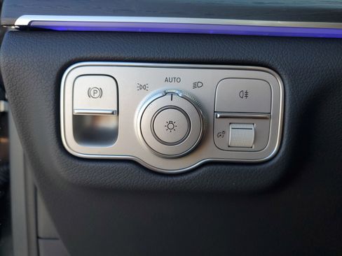 Certified 2026 Mercedes-Benz GLS 450 4MATIC image 33