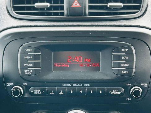 Used 2016 Kia Soul FWD image 13