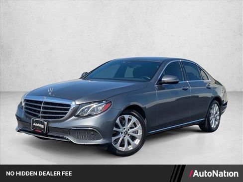 Used 2019 Mercedes-Benz E 300 image 1