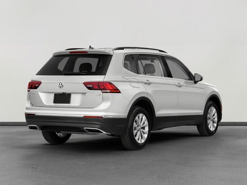 Used 2019 Volkswagen Tiguan SEL Premium R-Line FWD image 2