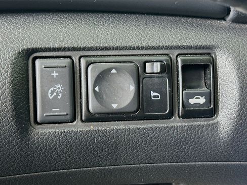 Used 2019 Nissan Sentra S image 16