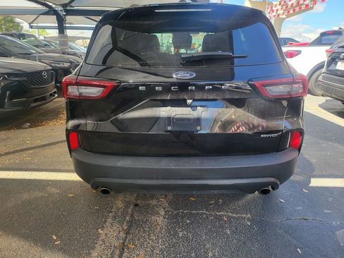 Used 2025 Ford Escape ST-Line image 5