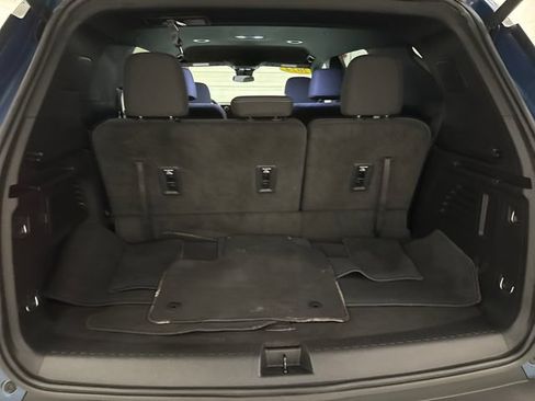Used 2024 Chevrolet Traverse LT FWD image 22