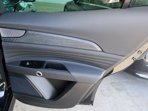 New 2025 Maserati Grecale Modena image 16