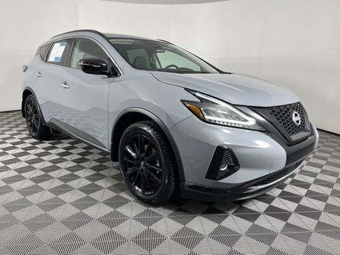 Used 2023 Nissan Murano SV w/ SV Midnight Edition Package FWD image 2
