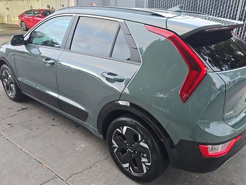 Used 2024 Kia Niro Wind FWD image 15