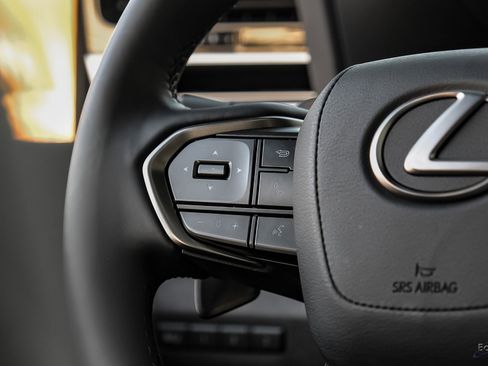 Used 2025 Lexus GX 550 image 37