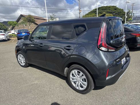 Used 2023 Kia Soul LX image 4