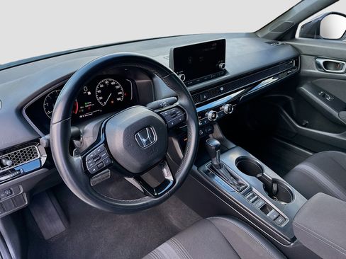 Used 2023 Honda Civic Sport image 9