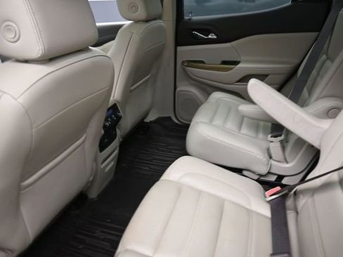 Used 2019 GMC Acadia Denali w/ Technology Package FWD image 24
