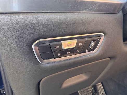 Used 2023 BMW X7 xDrive40i image 17