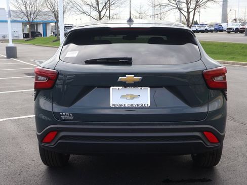 New 2026 Chevrolet Trax LS FWD image 6