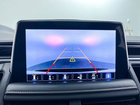 Used 2021 GMC Yukon AT4 w/ AT4 Premium Plus Package image 10