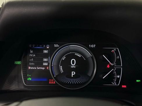 Certified 2025 Lexus ES 300h w/ Premium Package image 26