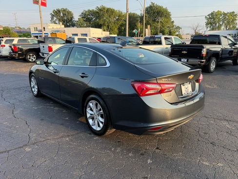 Used 2019 Chevrolet Malibu LT w/ Leather Package FWD image 5