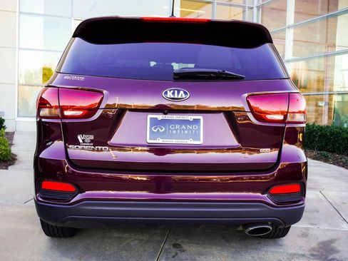Used 2020 Kia Sorento LX image 10