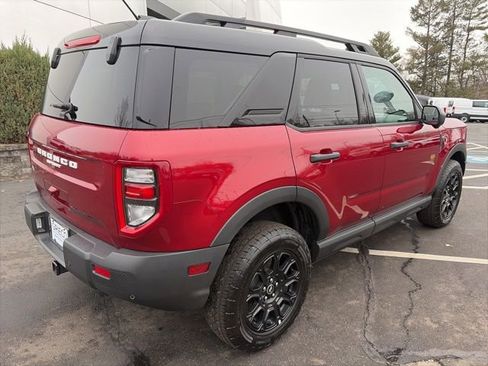 Used 2025 Ford Bronco Sport Badlands image 8