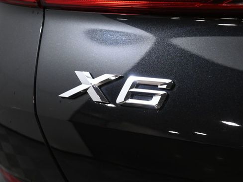 Certified 2024 BMW X6 xDrive40i w/ Premium Package AWD/4WD image 39