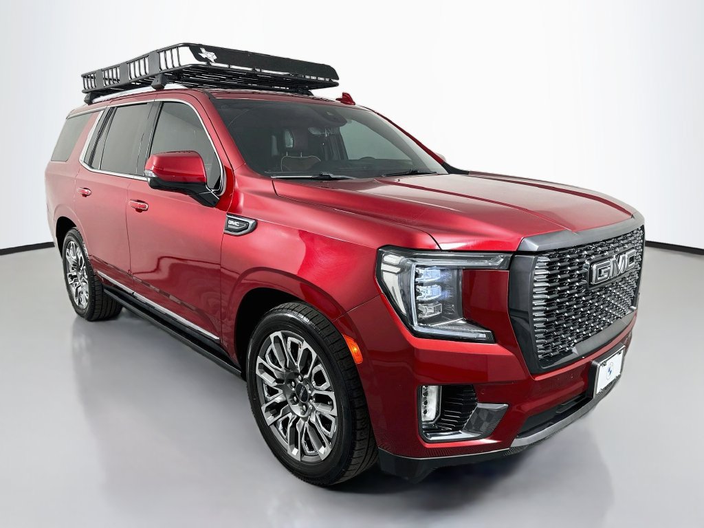 Used 2023 GMC Yukon Denali Ultimate AWD/4WD image 3