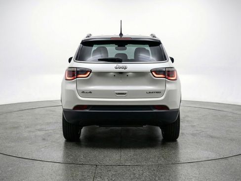 Used 2025 Jeep Compass Limited image 7