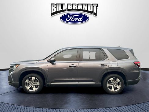 Used 2025 Honda Pilot EX-L image 6