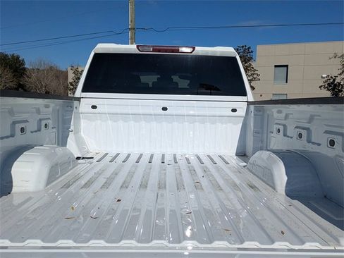 Used 2024 Chevrolet Silverado 2500 Custom w/ Custom Value Package image 10