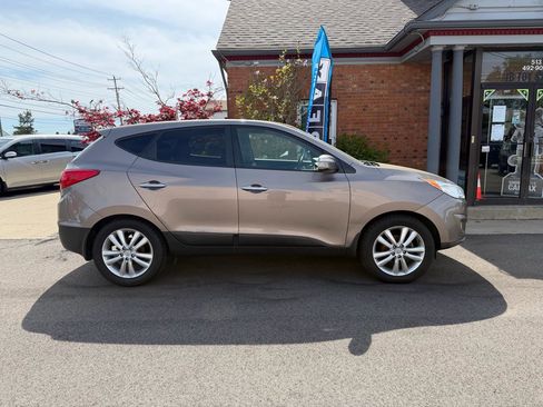 Used 2011 Hyundai Tucson Limited w/ Premium Pkg 3 image 5