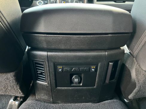 Used 2018 RAM 2500 Laramie w/ Off Road Package image 41