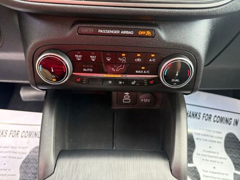 Used 2024 Ford Escape Active AWD/4WD image 18