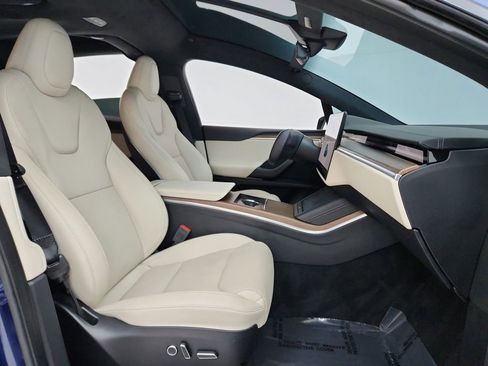Used 2023 Tesla Model X image 38