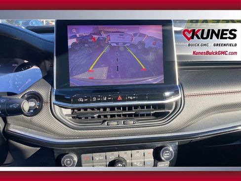 Used 2024 Jeep Compass Trailhawk image 20