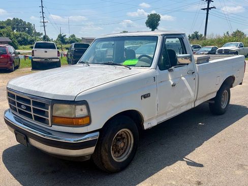 Used 1996 Ford F150 2WD Regular Cab image 1