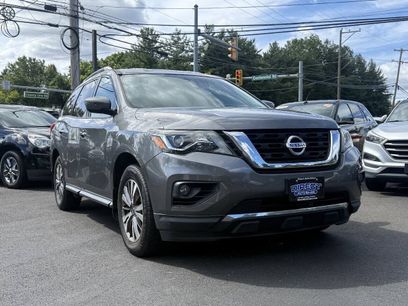 Used 2018 Nissan Pathfinder SV