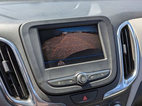 Used 2020 Chevrolet Equinox LS w/ LS Convenience Package FWD image 20