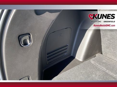 Used 2024 Buick Enclave Premium image 34