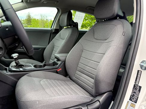 Certified 2025 Kia K4 EX FWD image 16