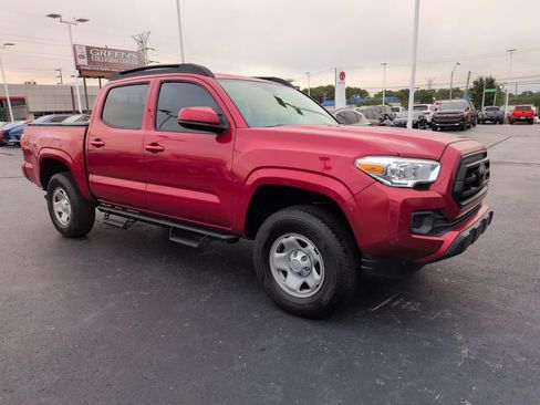 Used 2022 Toyota Tacoma SR AWD/4WD image 7