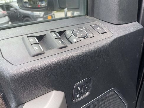 Used 2018 Ford F350 Lariat w/ Lariat Ultimate Package AWD/4WD image 17