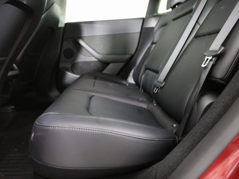 Used 2024 Tesla Model Y Long Range image 2