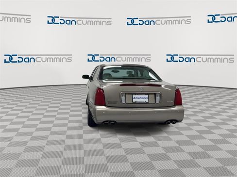 Used 2002 Cadillac De Ville DTS w/ Premium Equipment Pkg image 7