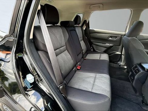 Used 2026 Nissan Rogue SV FWD image 24