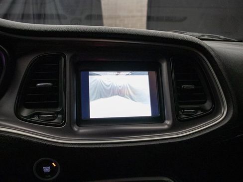 Used 2022 Dodge Challenger GT image 35