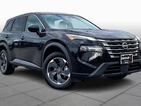 Certified 2025 Nissan Rogue SV image 3