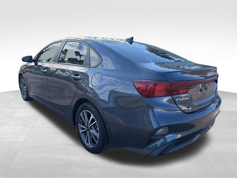 Used 2023 Kia Forte LXS image 3
