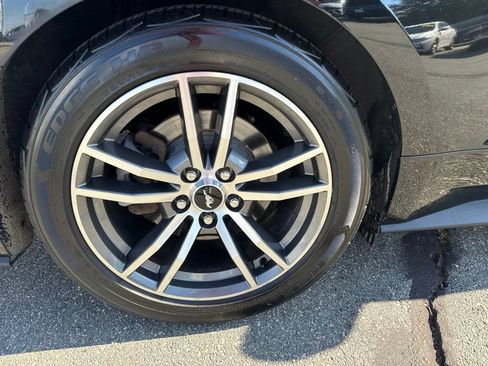 Used 2016 Ford Mustang Premium RWD image 13